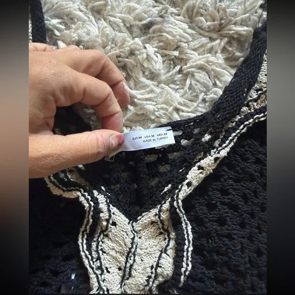 Black and nude crotchet Zara top - Picture 2 of 2
